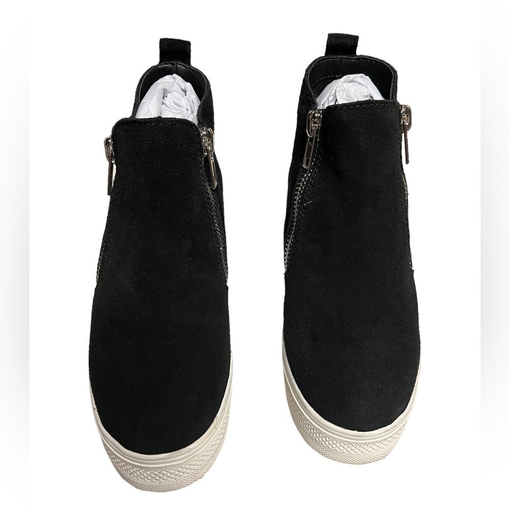 Steve Madden Woman Wedge Black Sneaker Booties 8